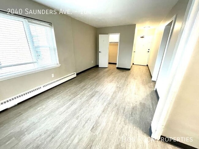 Photo - 2040 W Saunders Ave Unit 104