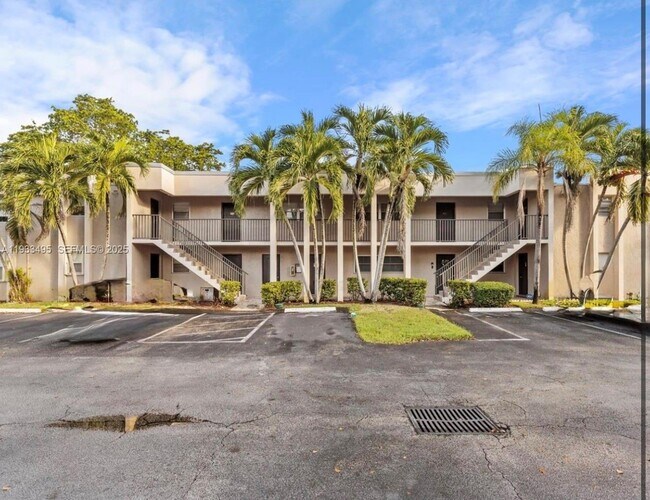 Photo - 8511 Old Country Manor Unit 408