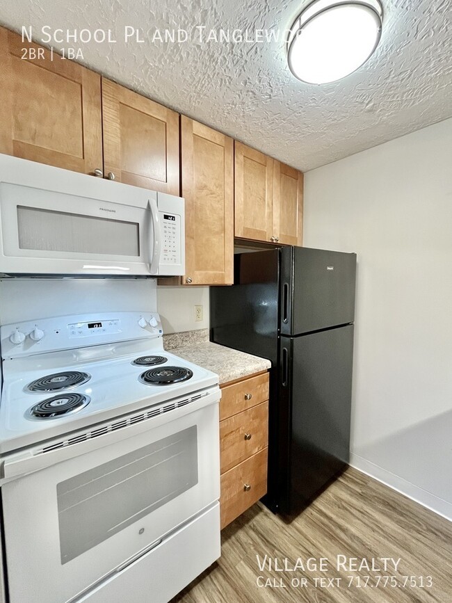 Newly-remodeled 2-bed! Ground Floor - No S... - Newly-remodeled 2-bed! Ground Floor - No S... Apartment