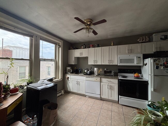 Photo - 27 Ransom Rd Unit 11