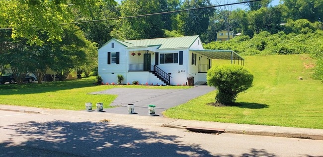 Photo - 646 Robertsville Rd House