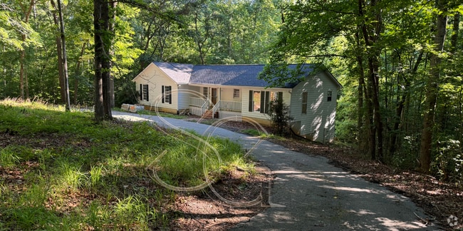 Building Photo - 2040 Crabapple Hollow Rd Rental