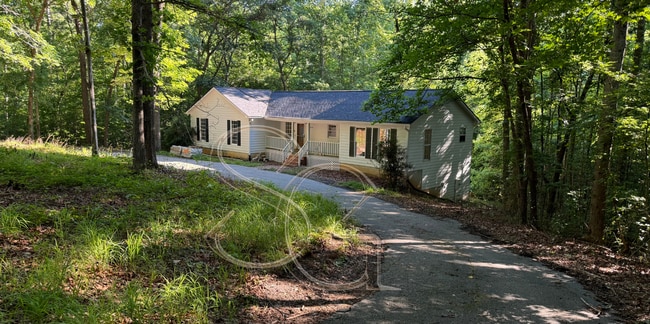 Building Photo - 2040 Crabapple Hollow Rd Rental