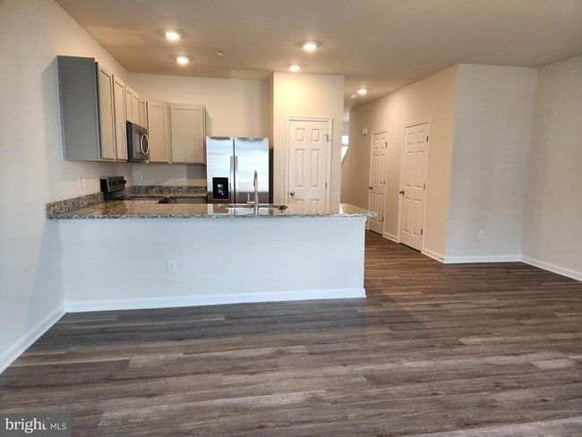 186 Caterpillar Dr
