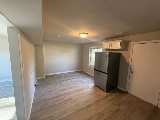 Photo - 1104 S Lombardy St Unidad B