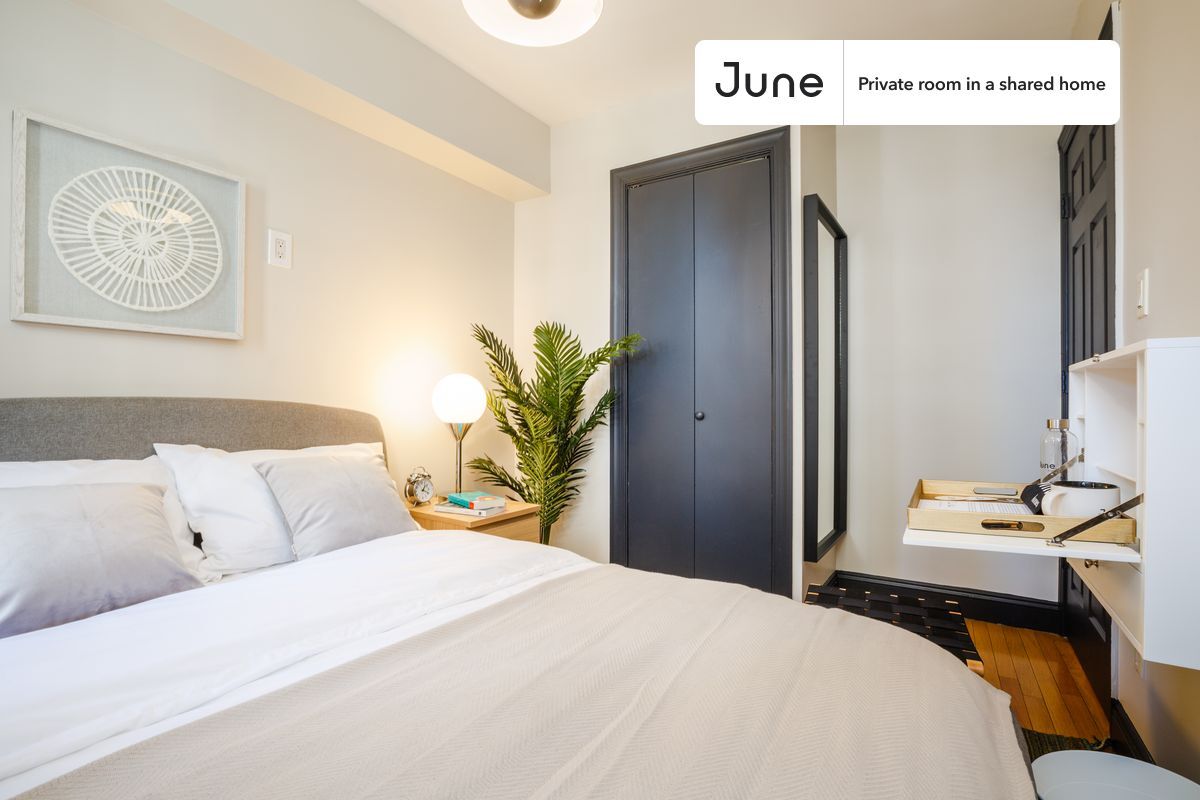Private bedroom in 3 bed/1 bath Home - Private bedroom in 3 bed/1 bath Home