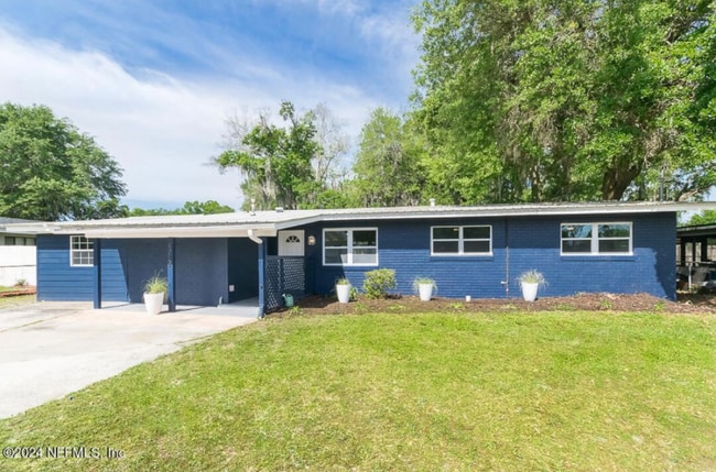 Photo - 4212 Lane Ave S