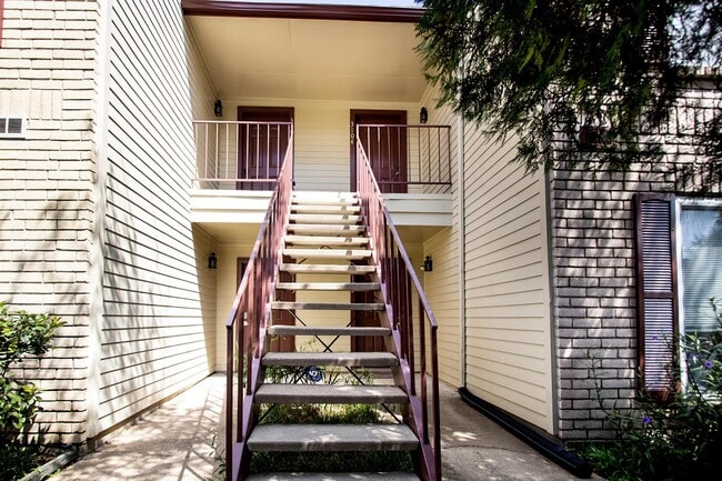 Photo - 2120 El Paseo St Unidad 3106