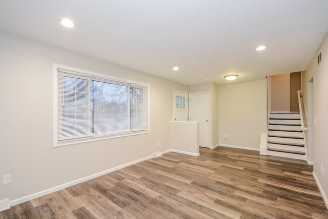 Photo - 853 Meadow Ridge Dr