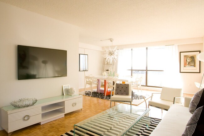 Living Area - The Empress House