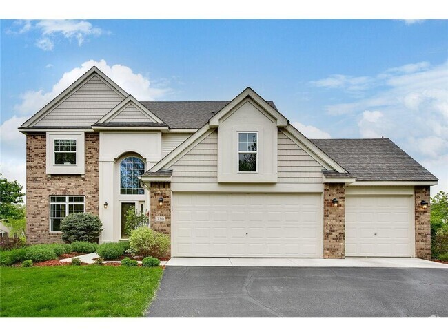 Building Photo - 730 Tilia Ln Rental