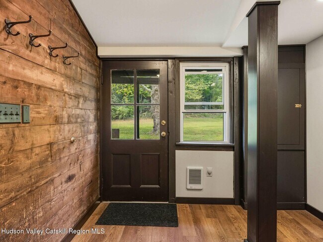 Photo - 5 Riverby Ln