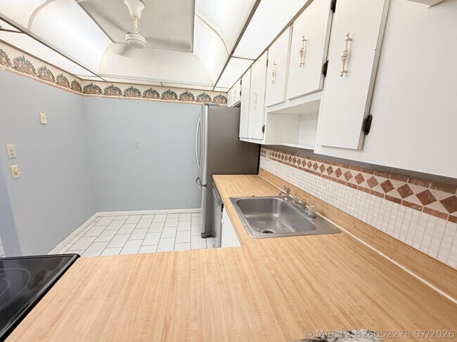 Photo - 4354 NW 9th Ave Unit 14-3C