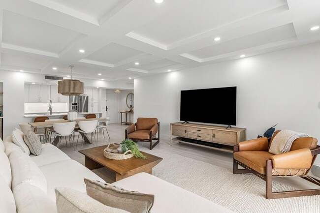 Photo - 4748 S Ocean Blvd Unidad 406