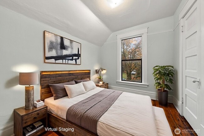 Photo - 6636 Carleton Ave S Unidad C
