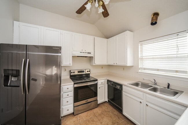 Photo - 7117 Gloucester Way Dr