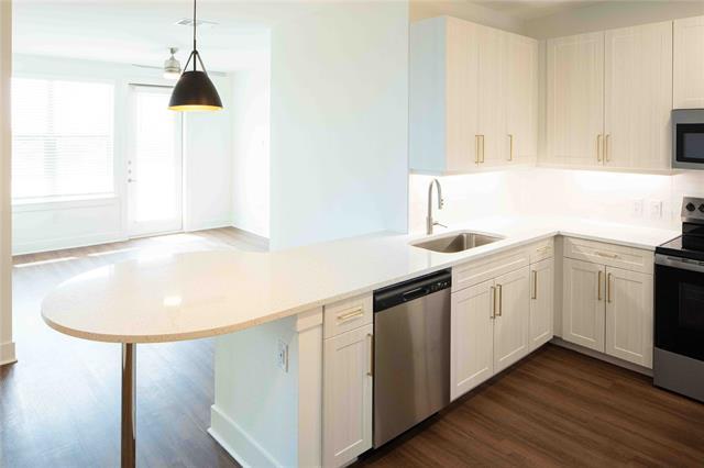 Photo - 108 N US Hwy 377 Unidad 301