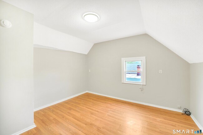 76 Thompson St Unit 3