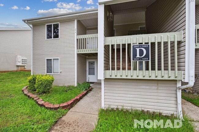 Photo - 1667 Eagles Pl