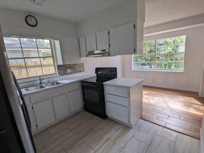 Photo - 1280 Gallaten Rd Casa