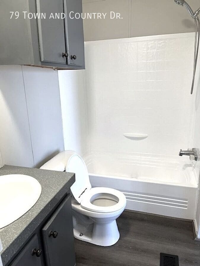 Photo - 79 Town and Country Dr