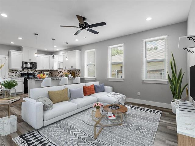 1104 W Elm St