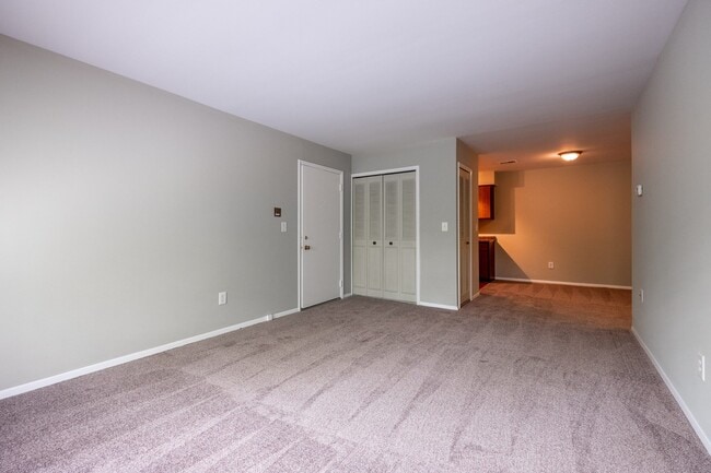 Maplecrest Apartments