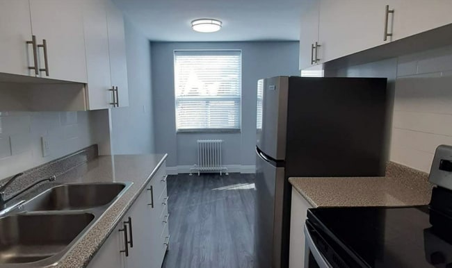 Photo - 5 Benlamond Avenue