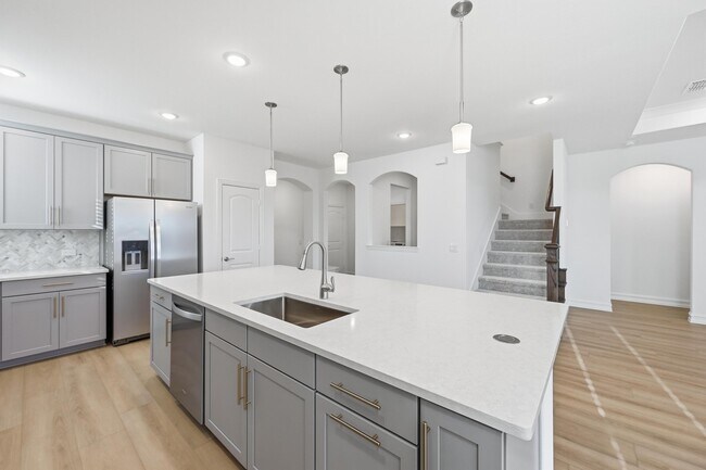 Photo - 4365 Knight St