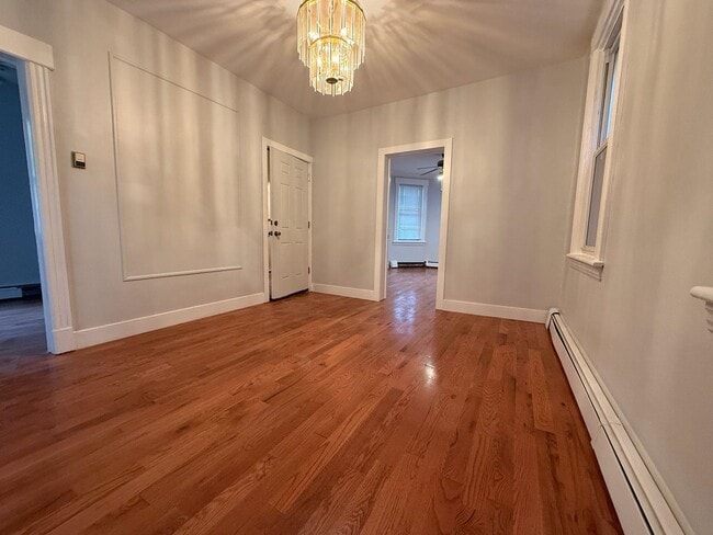 Photo - 321 Avenue C