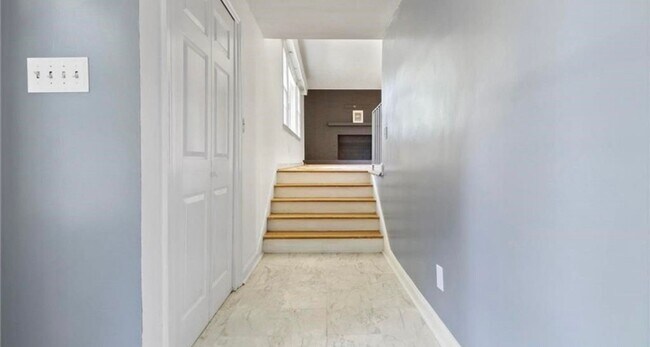 Photo - 1820 McGougan Rd