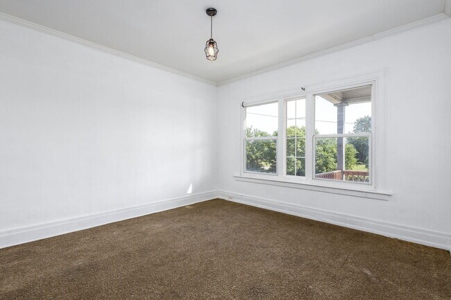 Photo - 1565 W Grand Blvd Unit 1
