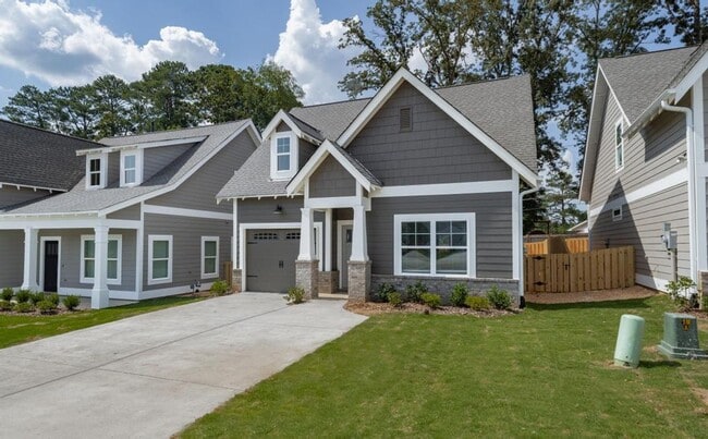 140 Patton Wy