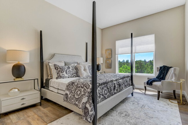 Spacious Master Bedroom - The Lofts at Polaris Pointe