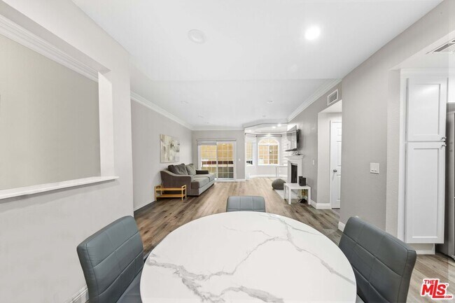 Photo - 4301 Fulton Ave Unit 103