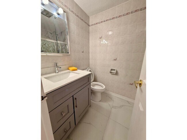 Photo - 23 Rue de la Soeur-Jeanne-Marie-Chavoin