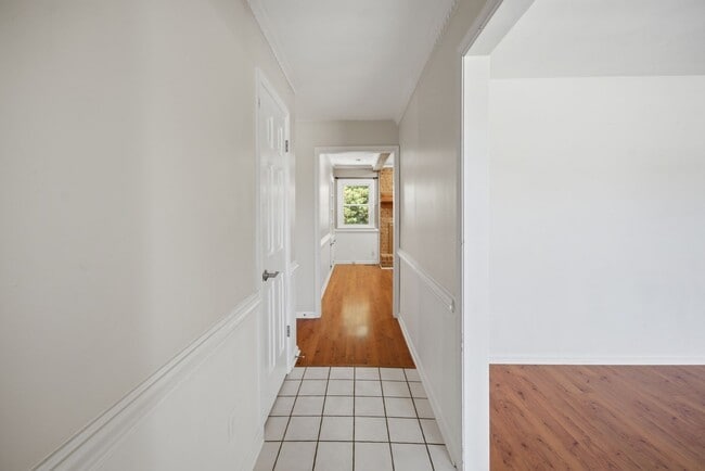 Photo - LARGE RANCH HOME