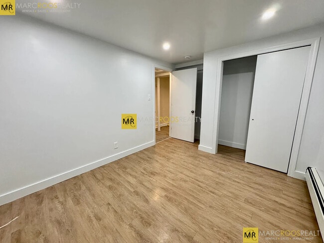 Photo - 145 Chiswick Rd Unit 8