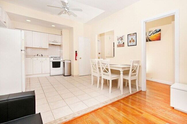 Photo - 236 E 80th St Unidad ID1032066P