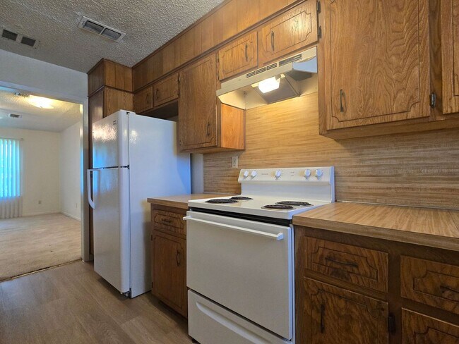 Photo - COMING SOON! Unidad 3702 Hereford Lane - D