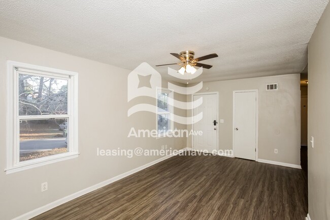 Photo - 4815 Barony Dr