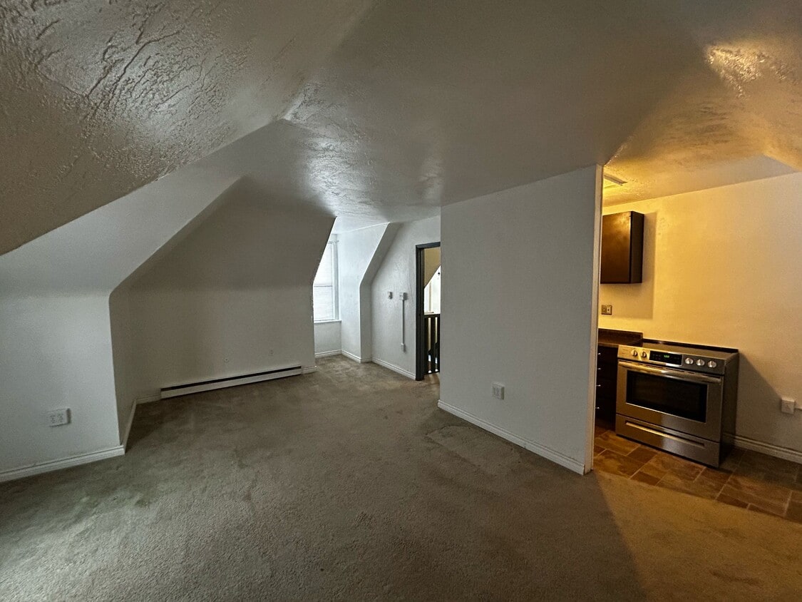 Photo - 120 S Graham St (Pittsburgh, PA)