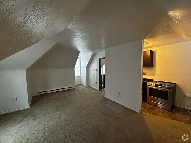 Building Photo - 120 S Graham St Unit 3 Rental