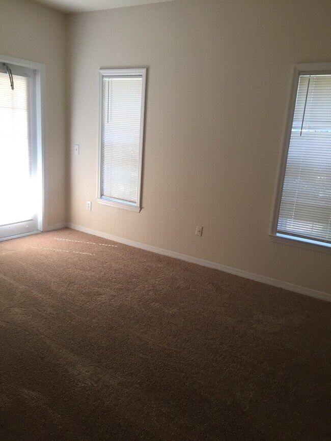 Photo - 3621CR#722(100) Unit 722