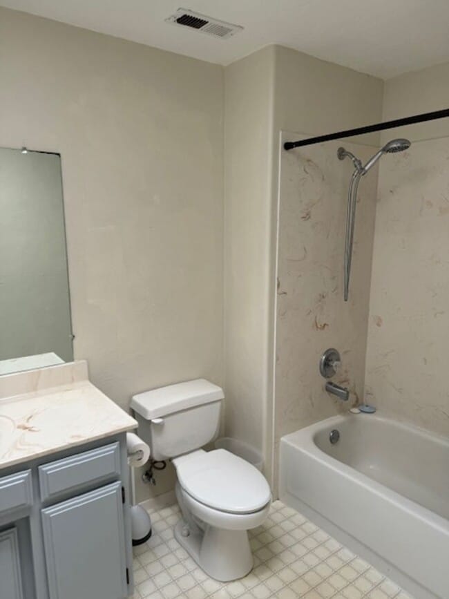 Photo - 3 Bedroom/ 2 Bathroom Single Level Home