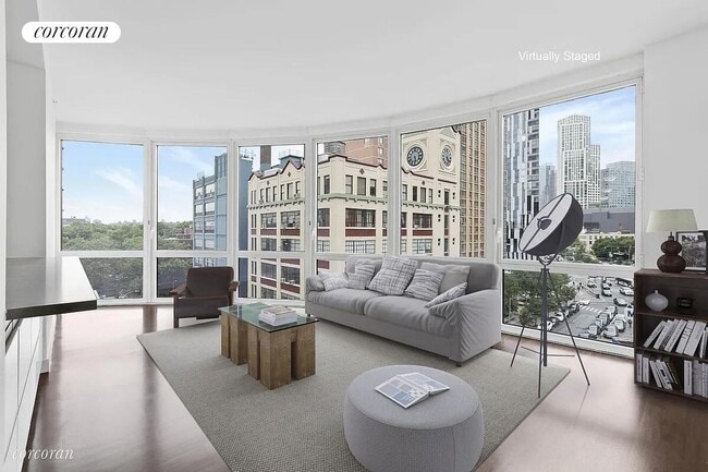 Building Photo - 306 Gold St