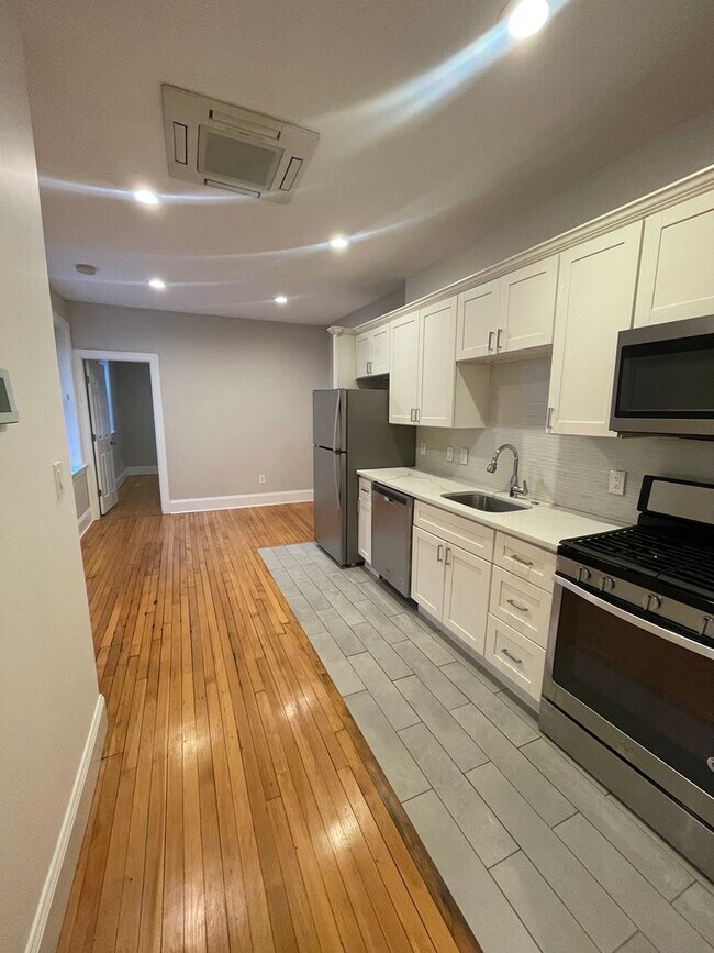4 Gardner St