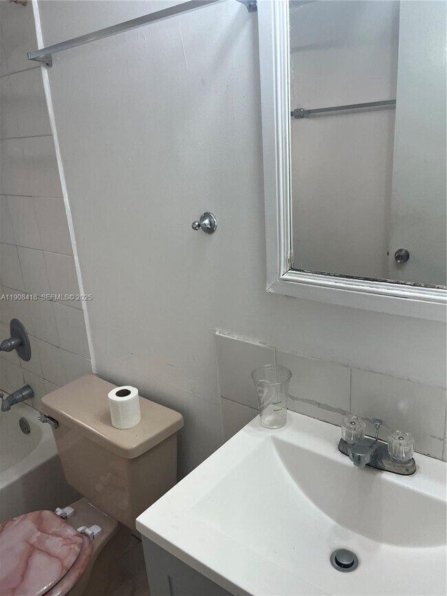 Photo - 2255 W 55th St Unit 2
