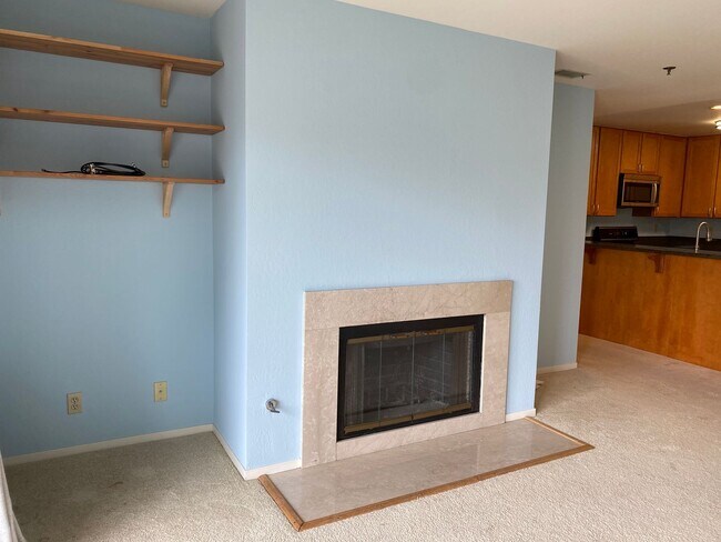 Photo - 300 Murchison Dr