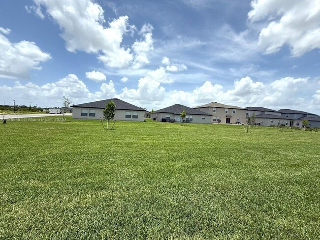 Photo - 17561 Paradiso Wy